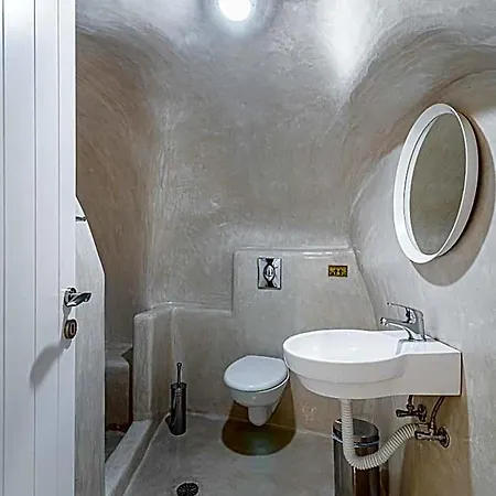 Fava Eco Hotel Oia